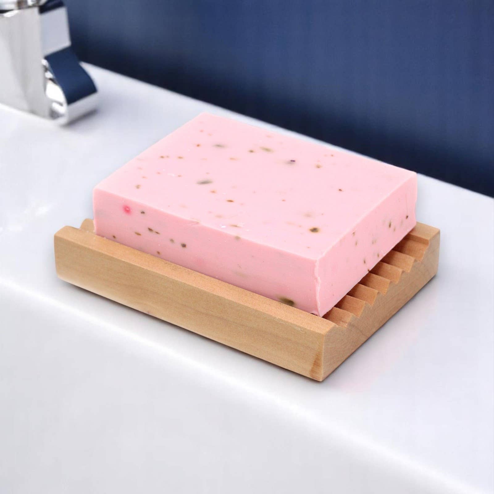 AW Aromatics Limited - Wholesale Bar Soap - Bath Bar Deluxe 100g Soap Bar - White Label