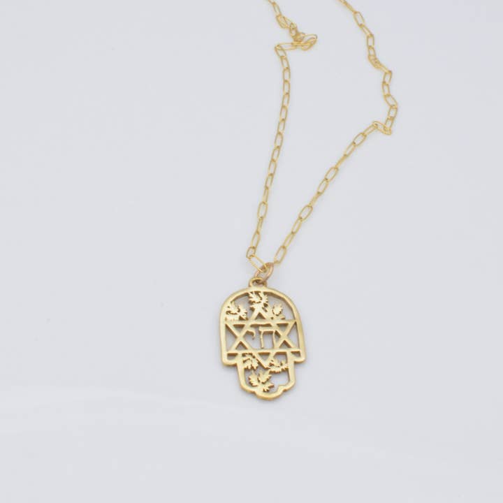 Collier Artemisia Hamsa pour la vente par Dear Elaan jewelry