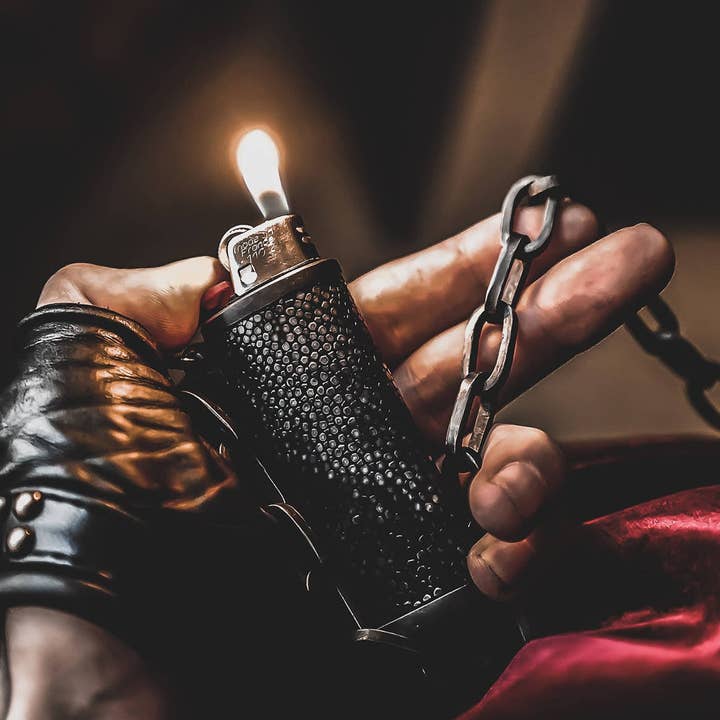 BLAZE & CHAIN Metall Läder Tändarhållare Halsband för wholesale av JUNGLE TRIBE