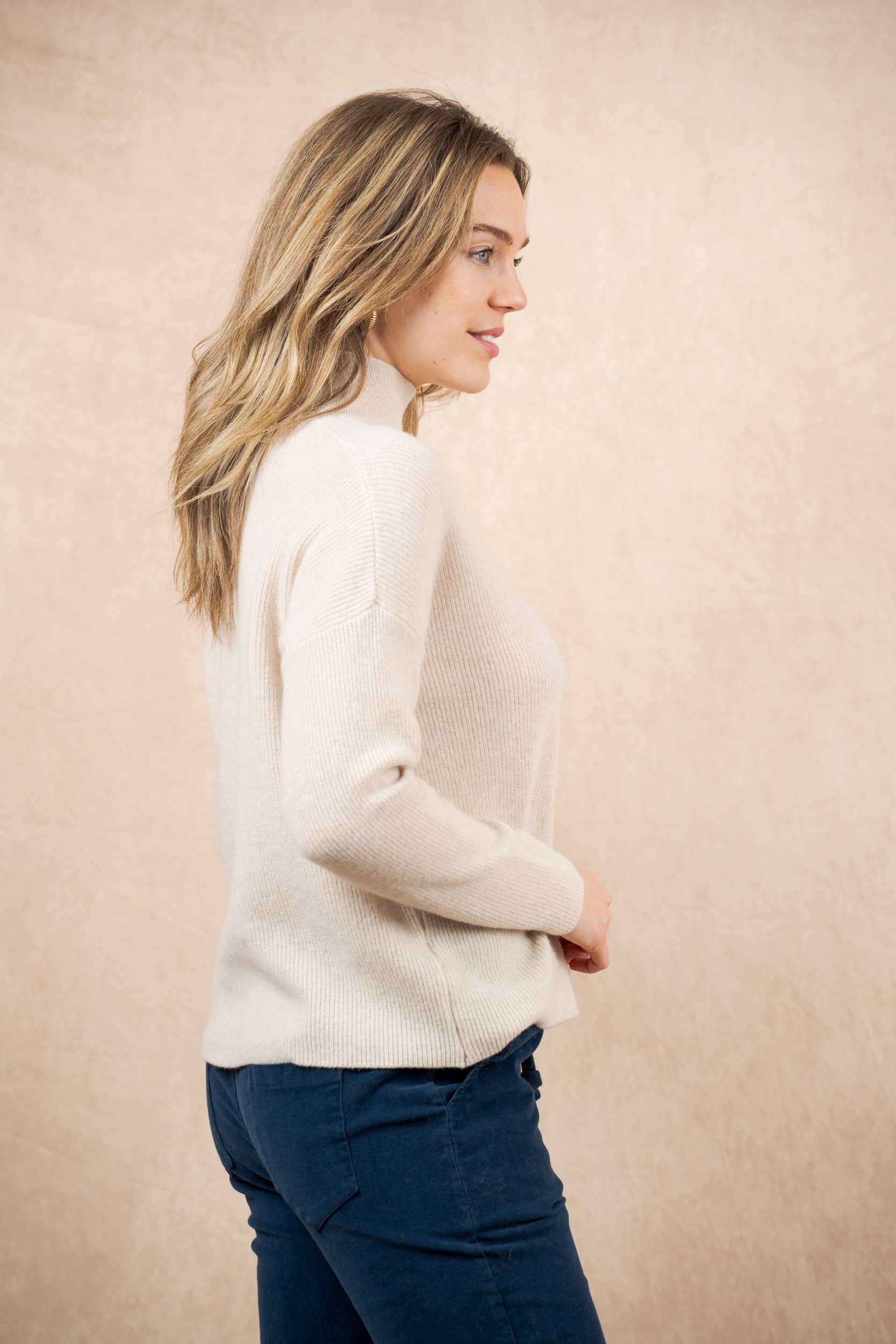 NAÏS PARIS - Wholesale Knit Sweater - Women's - High-neck long-sleeve sweater 100% extra fine merino wool2