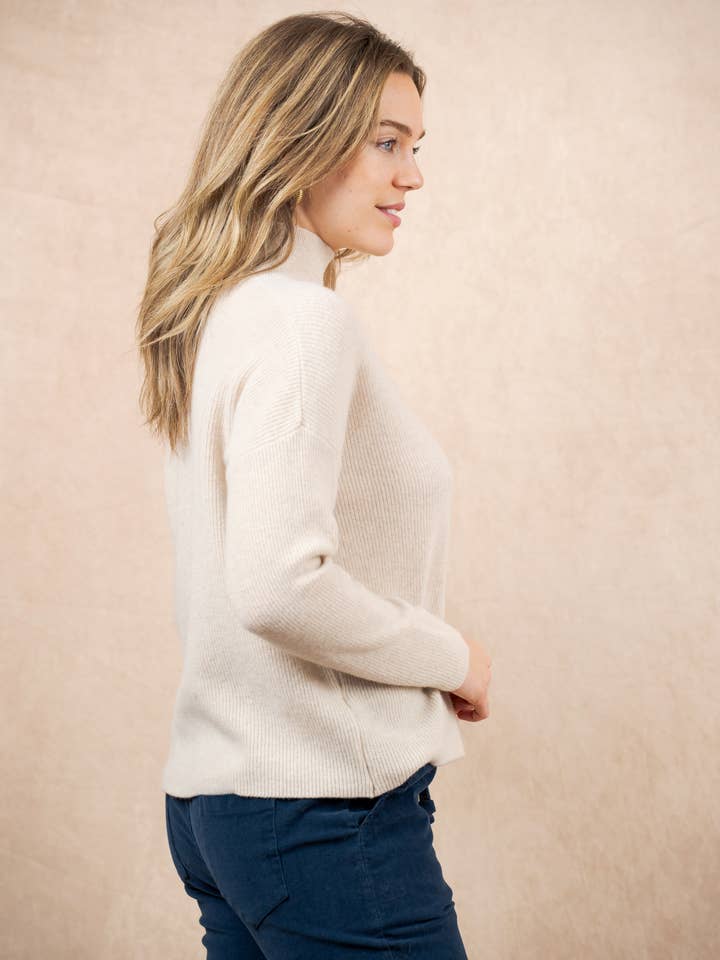 NAÏS PARIS - Wholesale Knit Sweater - Women's - High-neck long-sleeve sweater 100% extra fine merino wool2