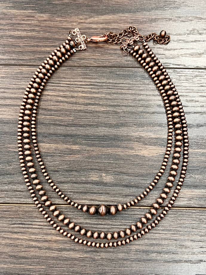 739456, Collier en perles Navajo en cuivre fait main de 18" pour la vente par ISAC Trading Inc