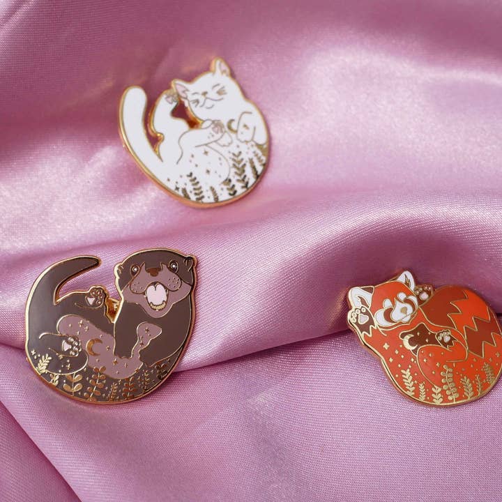MALICIEUSE - Wholesale Brooch - Otter Pin's1