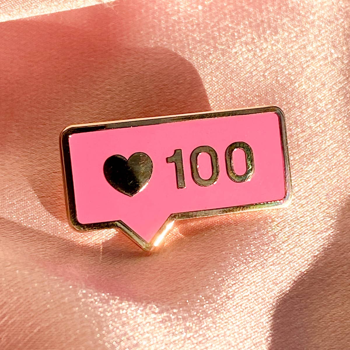 Candier – wholesale Lapel pin/button – 100 Likes Enamel Lightweight Metal Clasp Lapel Pin/Button0