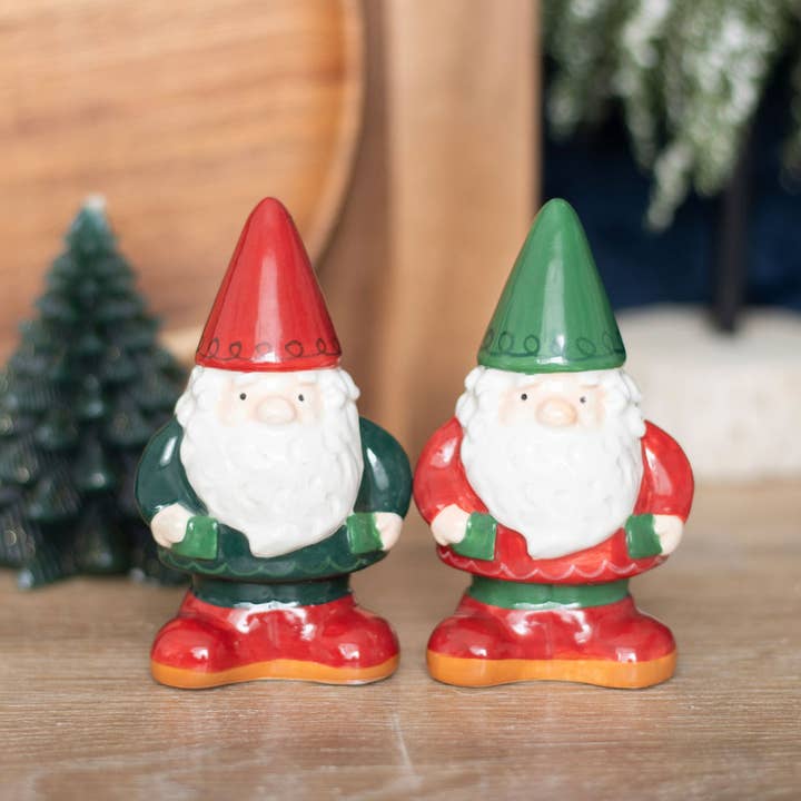 Something Different Wholesale - Wholesale Salt & Pepper Shaker Set - Gnome Salt And Pepper Shakers