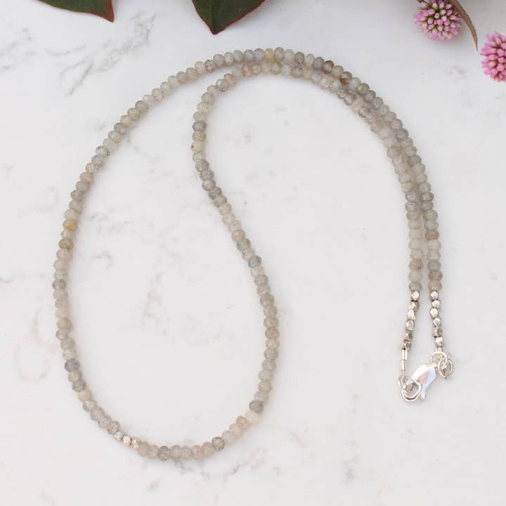 Labradorit- och thailändskt silverhalsband för wholesale av Plumage Jewelry