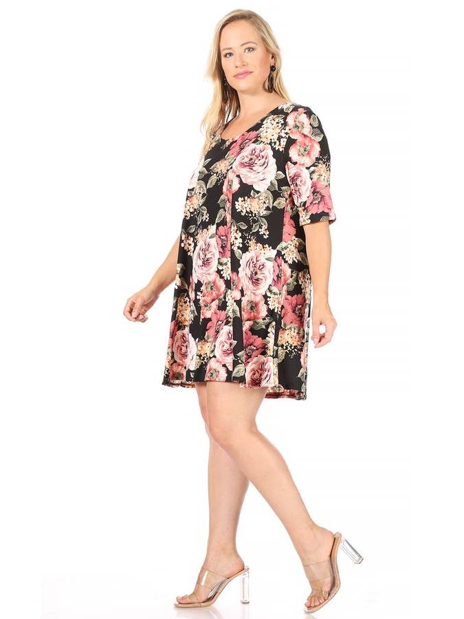 VIBE Apparel Co – wholesale Klänning - Dam – Plus mörk blommig borstad sväng klänning15