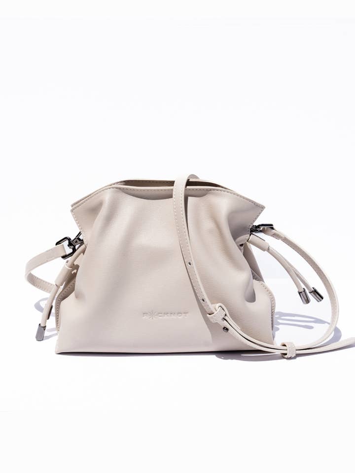 Borsa a Secchiello in Pelle con Coulisse ALLI - Bianco Sporco per la vendita all'ingrosso da parte di ROCKNOT