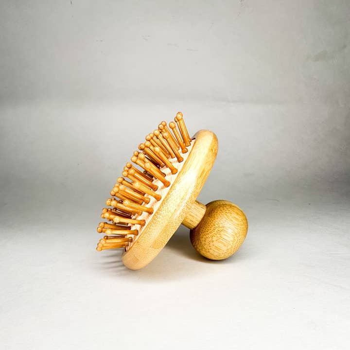 Smile Boutiques – wholesale Hair brush/comb – Natural Bamboo Scalp / Plastic Free Hair Massager Brush