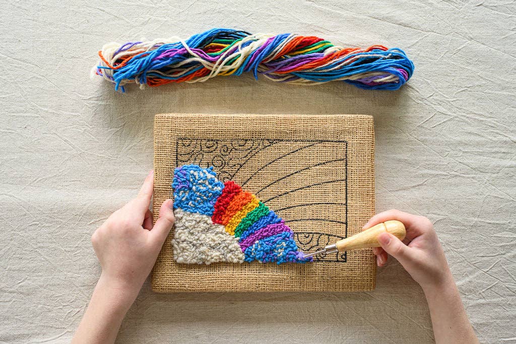 Friendly Loom - Wholesale DIY Craft Kit - Rainbow Rug Hooking Kit1