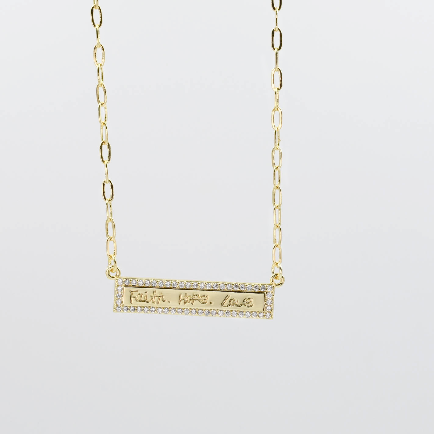 Treasure Jewels Inc. – wholesale Hänge-/berlockhalsband – Guld Faith Hope Kärlekshalsband0