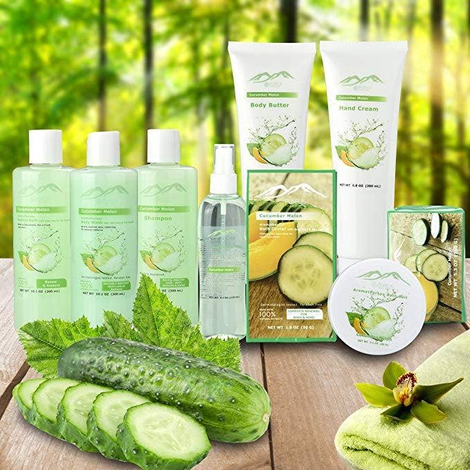 Pure Parker - Wholesale Bath & Body Set - Mothers Day Spa Cucumber Melon 15-Piece Deluxe Gift Basket Bath and Body Set with Essential Oils3