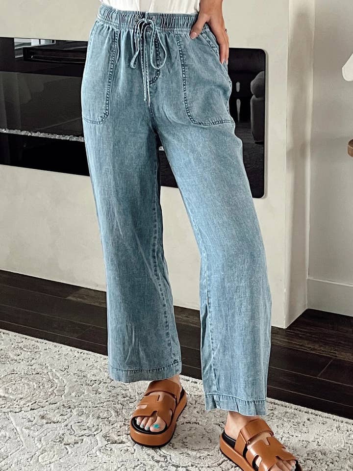 FULL TIME PURCHASE - Wholesale Jeans - Women's - Mineral Wash Drawstring Waist Loose Straight Denim Pants