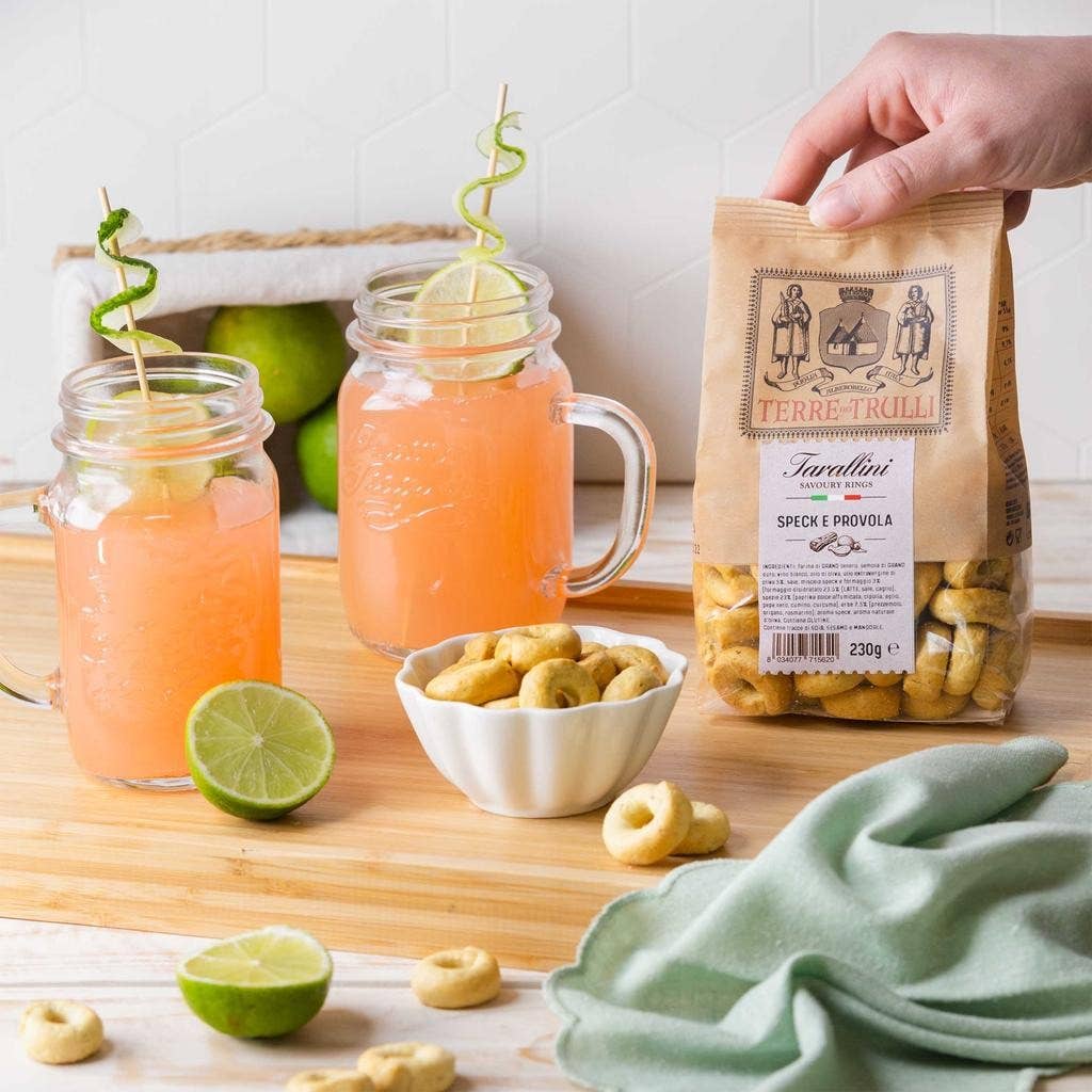 Terre dei Trulli - Wholesale Puffed Snack - Tarallini Pugliesi Speck and Provola 230g - Italian snack1
