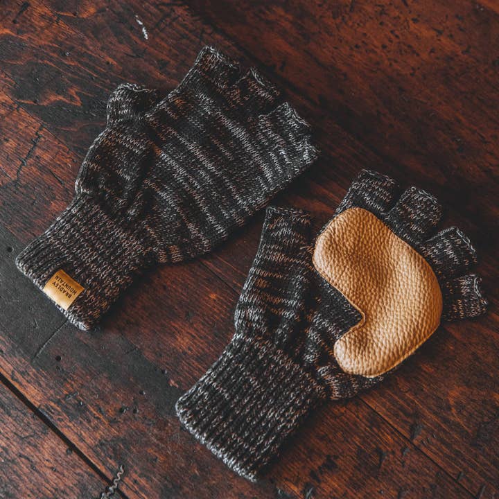 Bradley Mountain - Wholesale Gloves - Men's - Fingerless Gloves - Desert & Natural Deerskin3