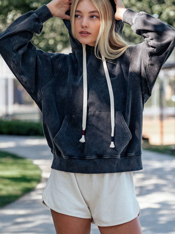 Urban Daizy - Wholesale Hoodie - Women's - Vintage Wash Oversized Brushed Hoodie9