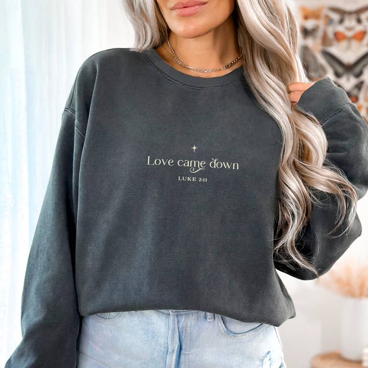 Scripted Pearl - Wholesale Sweatshirt - Women's - Love Came Down Embroidered Comfort Colors Christmas Crewneck3