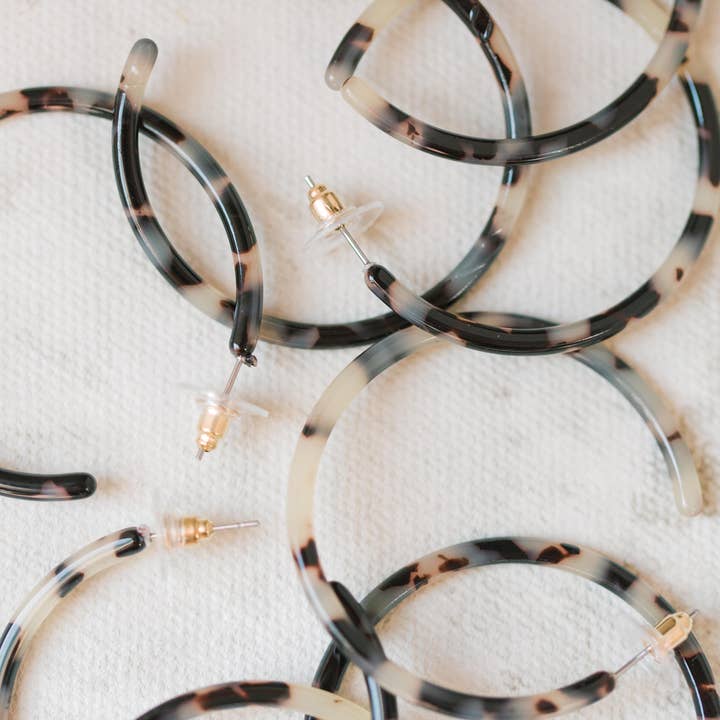St Armands Designs of Sarasota - Wholesale Hoop Earrings - 1.25" Skinny Blonde Tortoise Hoop Earrings