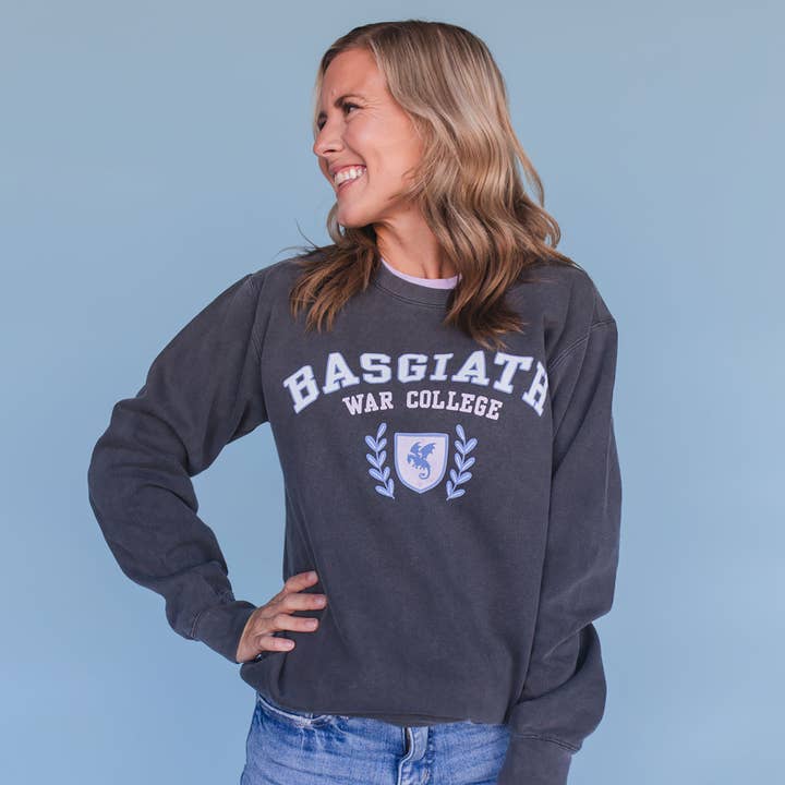 Basgiath War College Romantasy Reader Sweatshirt - Pepper for wholesale by Pippi Post
