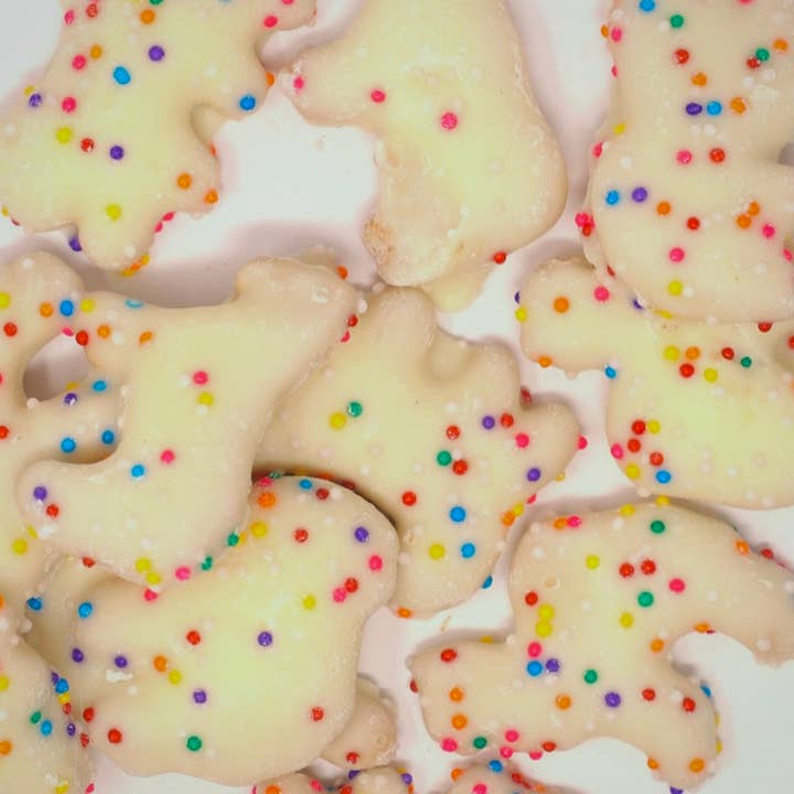 O'Shea's Candies Sweet Shop - Wholesale Chocolate Covered Sweets - Gourmet Milk & White Chocolate Animal Crackers 🦏🦒 1/3# Ba
