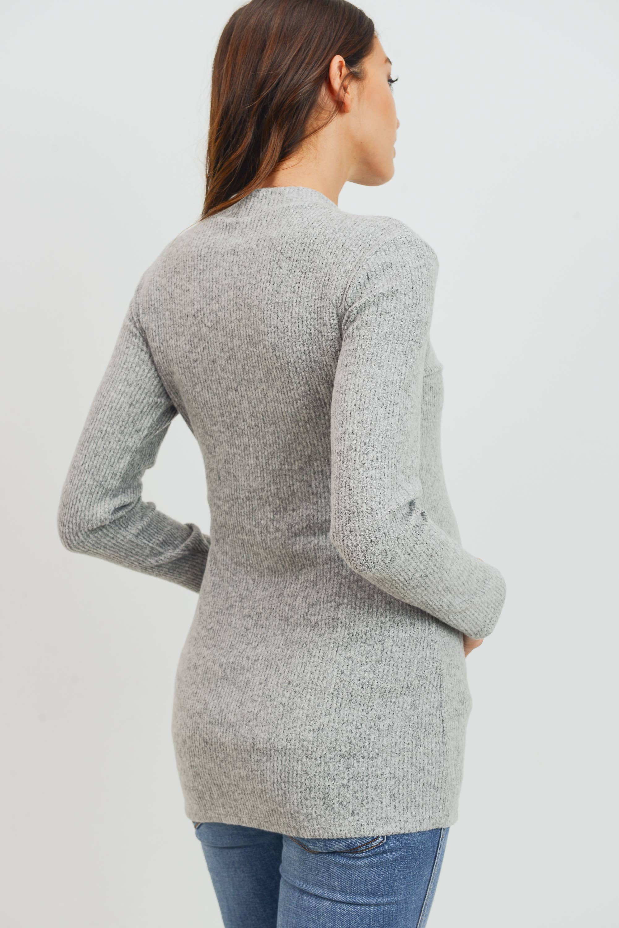 Hello Miz - Vente Haut - Top côtelé de maternité à col montant et manches longues23