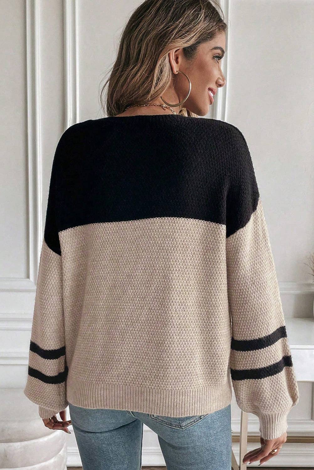 Lovesoft – wholesale Knitted jumper – Women′s – Dark Brown Color Block Knit Striped Sleeve Detail Casual Sweater4