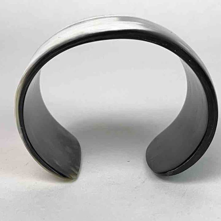 The Niger Bend - Wholesale Cuff Bracelet - Wide African cow horn cuff bracelet, assorted shades4