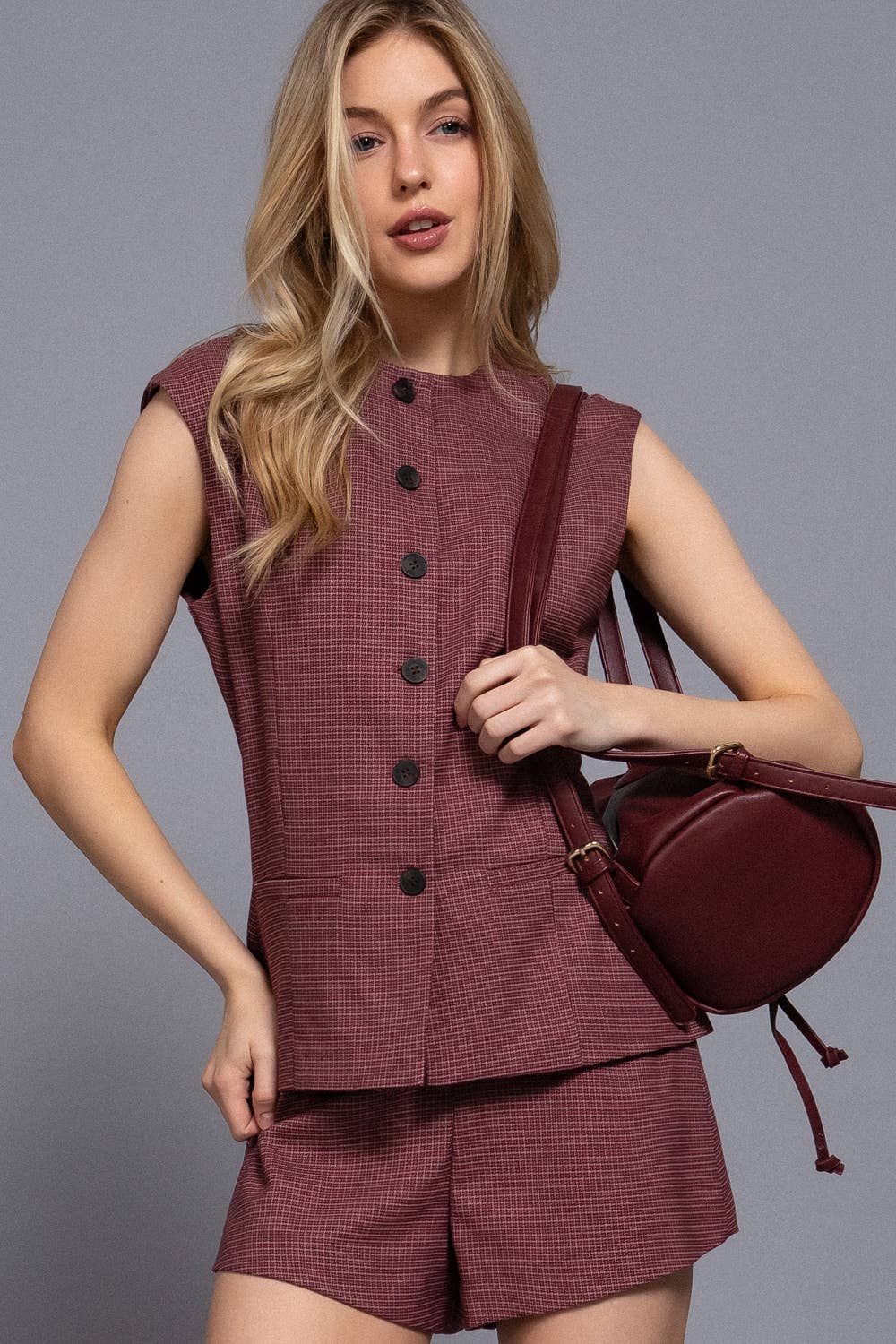 Active Basic | Active USA - Wholesale Suit Vest - Women's - Sleeveless Crew Neck Front Button Down Checked Vest4