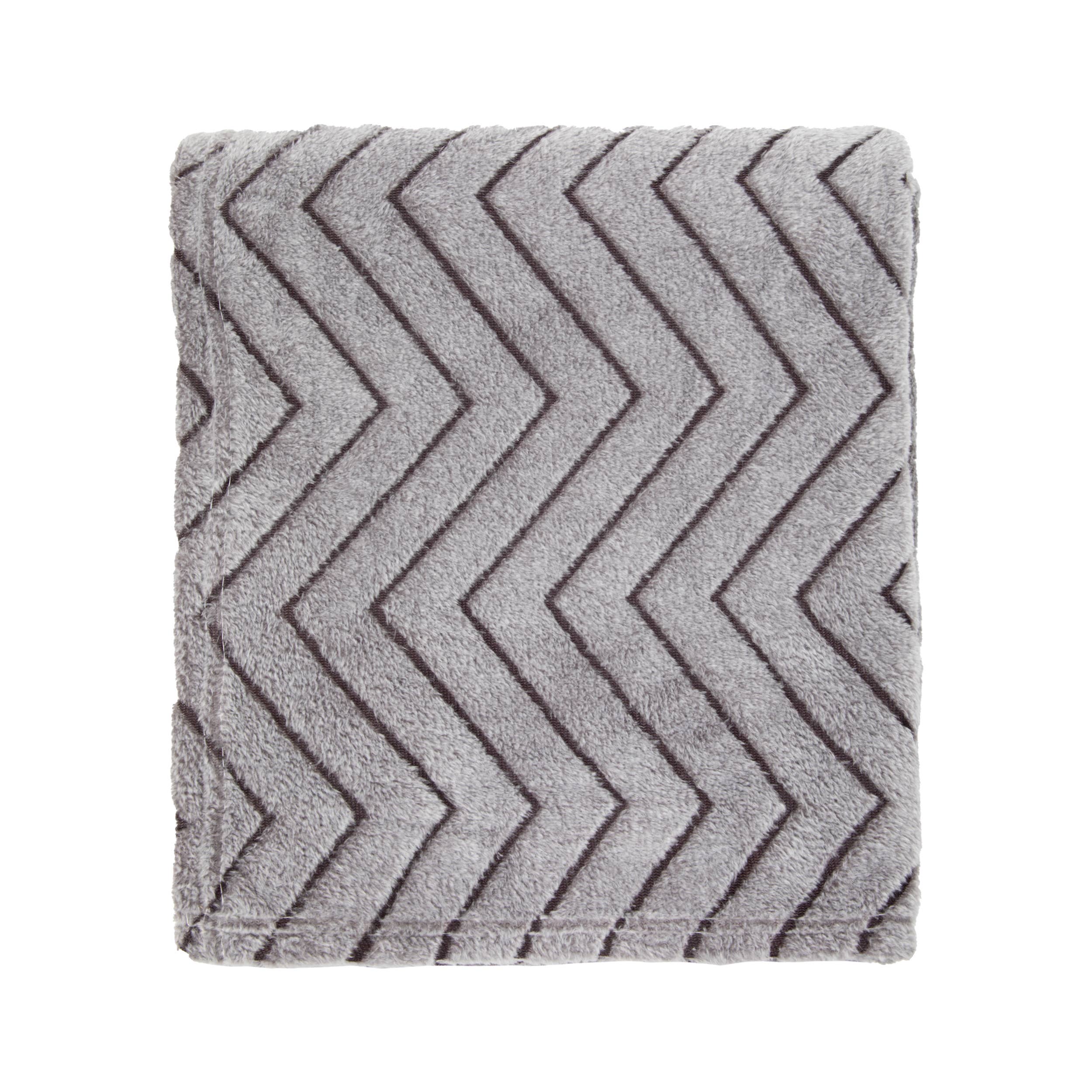 Arkwright Home - Wholesale Throw Blanket - Fleece Throw Blankets, Chevron Pattern6