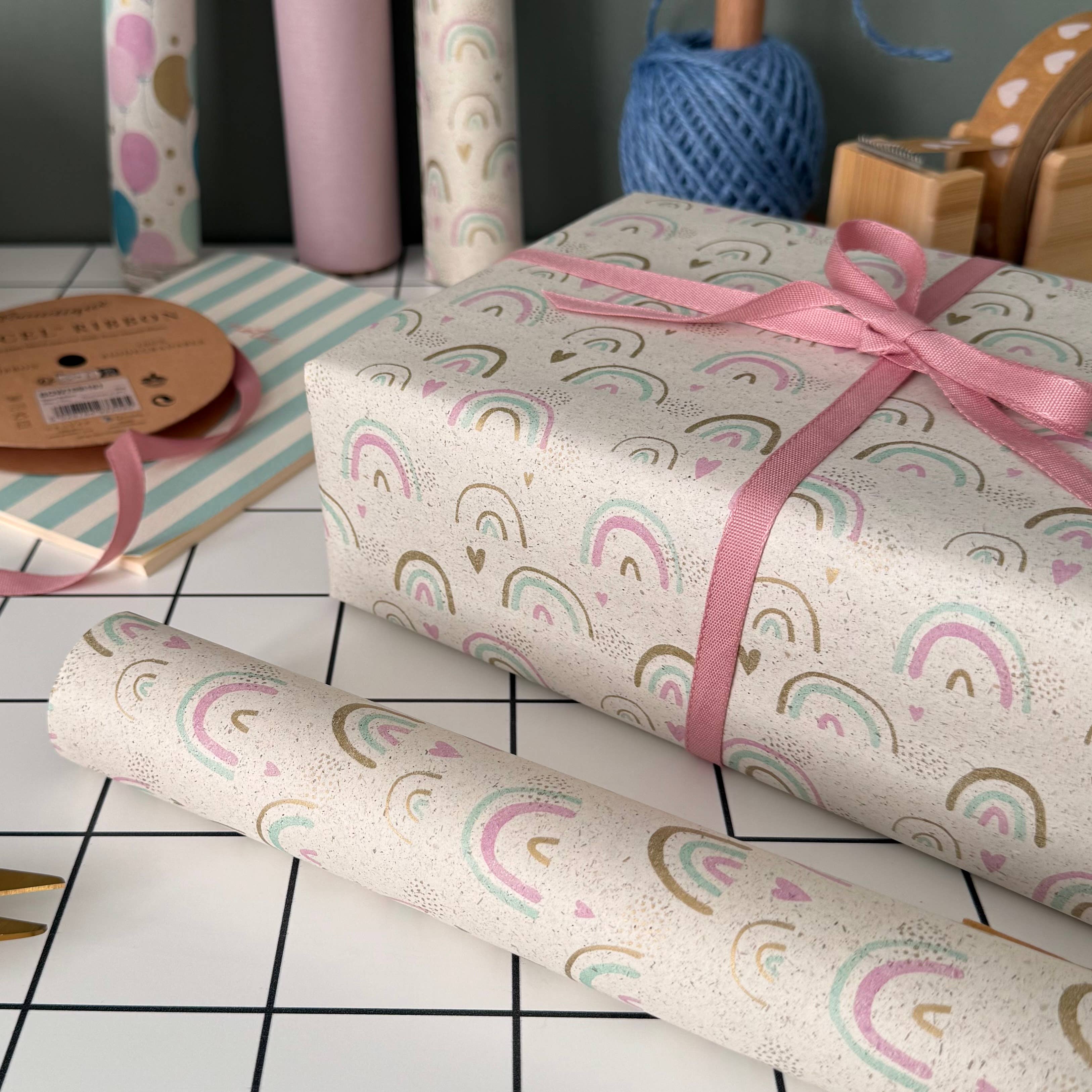 Cascayde – wholesale Omslagspapper på rulle – 5 m rulle med regnbågsfärgat omslagspapper (500 mm brett)0