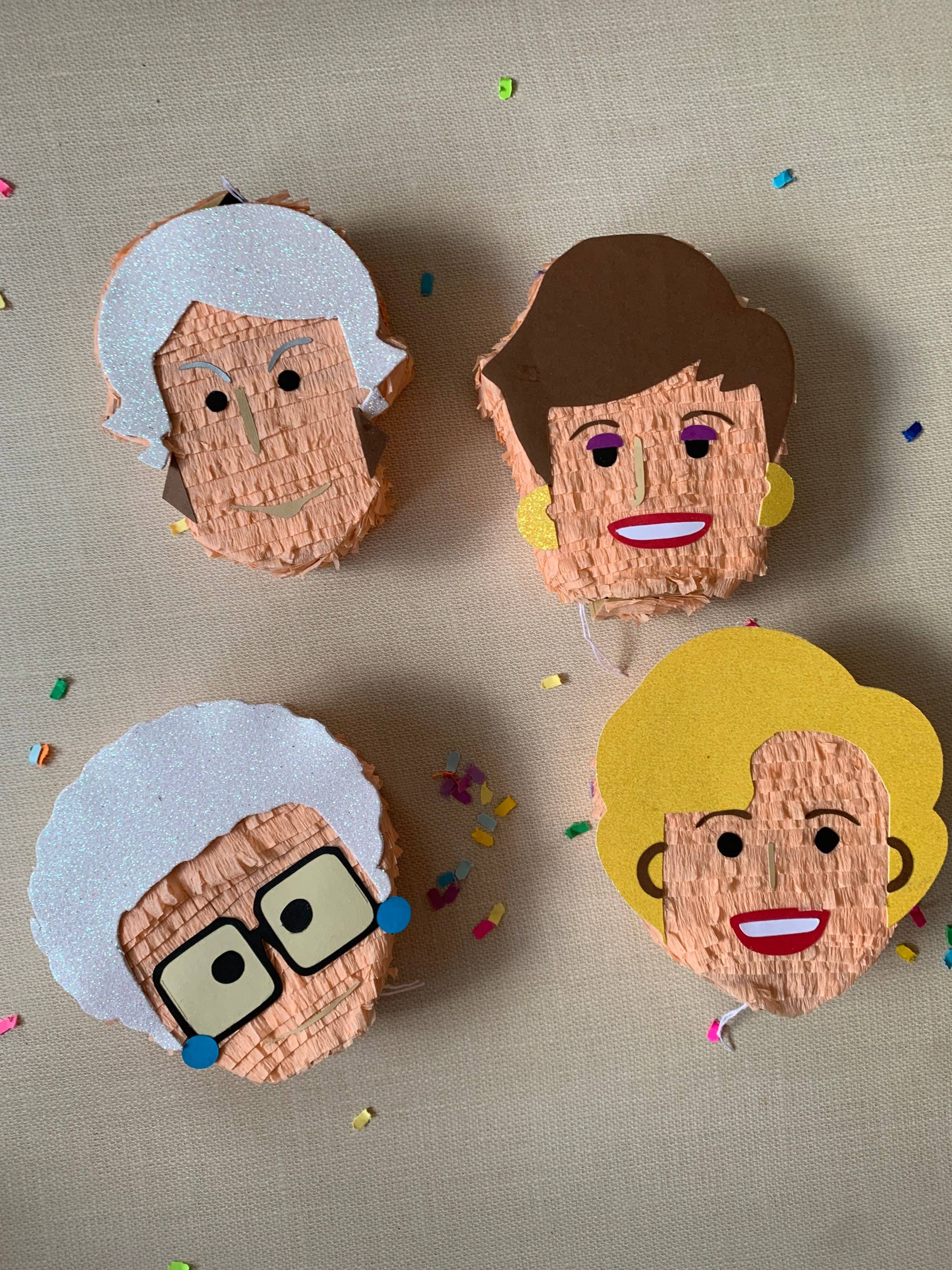 My Soiree Designs - Venta al por mayor Regalo para invitados - Mini piñatas de Golden Girls para la decoración del Día de Galentine.0