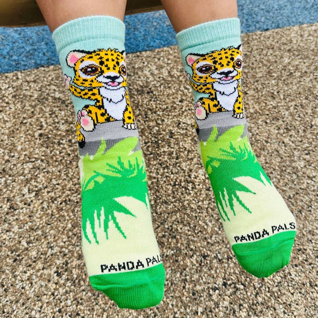Sock Panda - Wholesale Socks - Kids - Waving Cheetah Socks from the Sock Panda (Ages 3-7)1