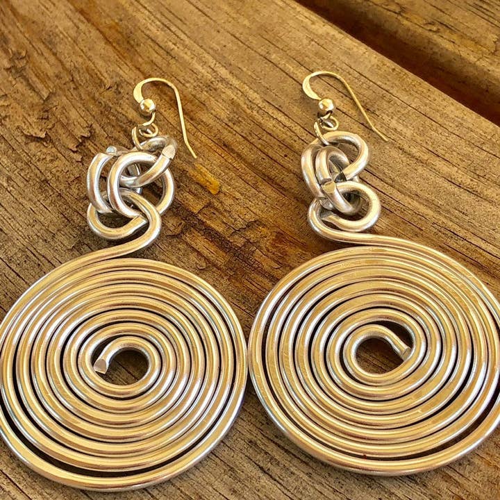 Jewelry With Me - Venta al por mayor Pendientes colgantes - Pendientes redondos de alambre de aluminio plateado con gancho de plata esterlina3