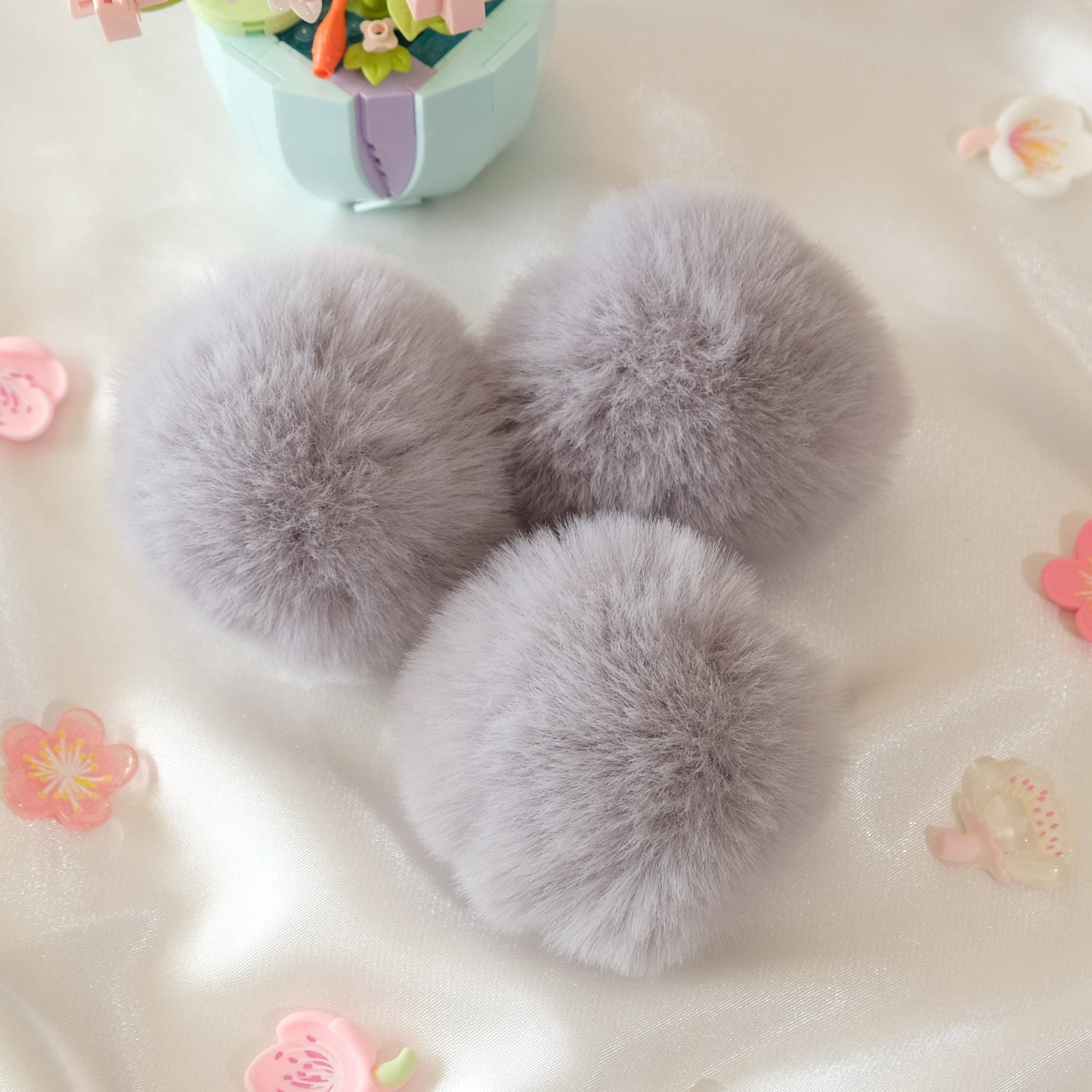 Moon Bunny - Wholesale Craft supplies - Pom pom3