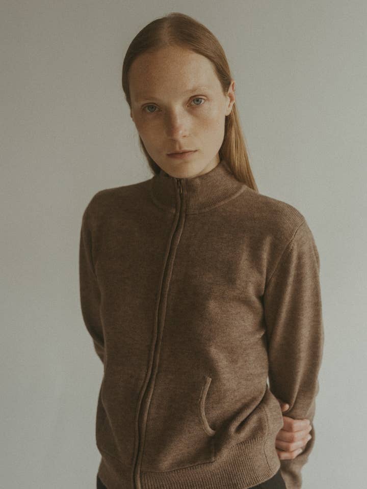 Le chandail Allison | Pull zippé en tricot pour la vente par MOD REF