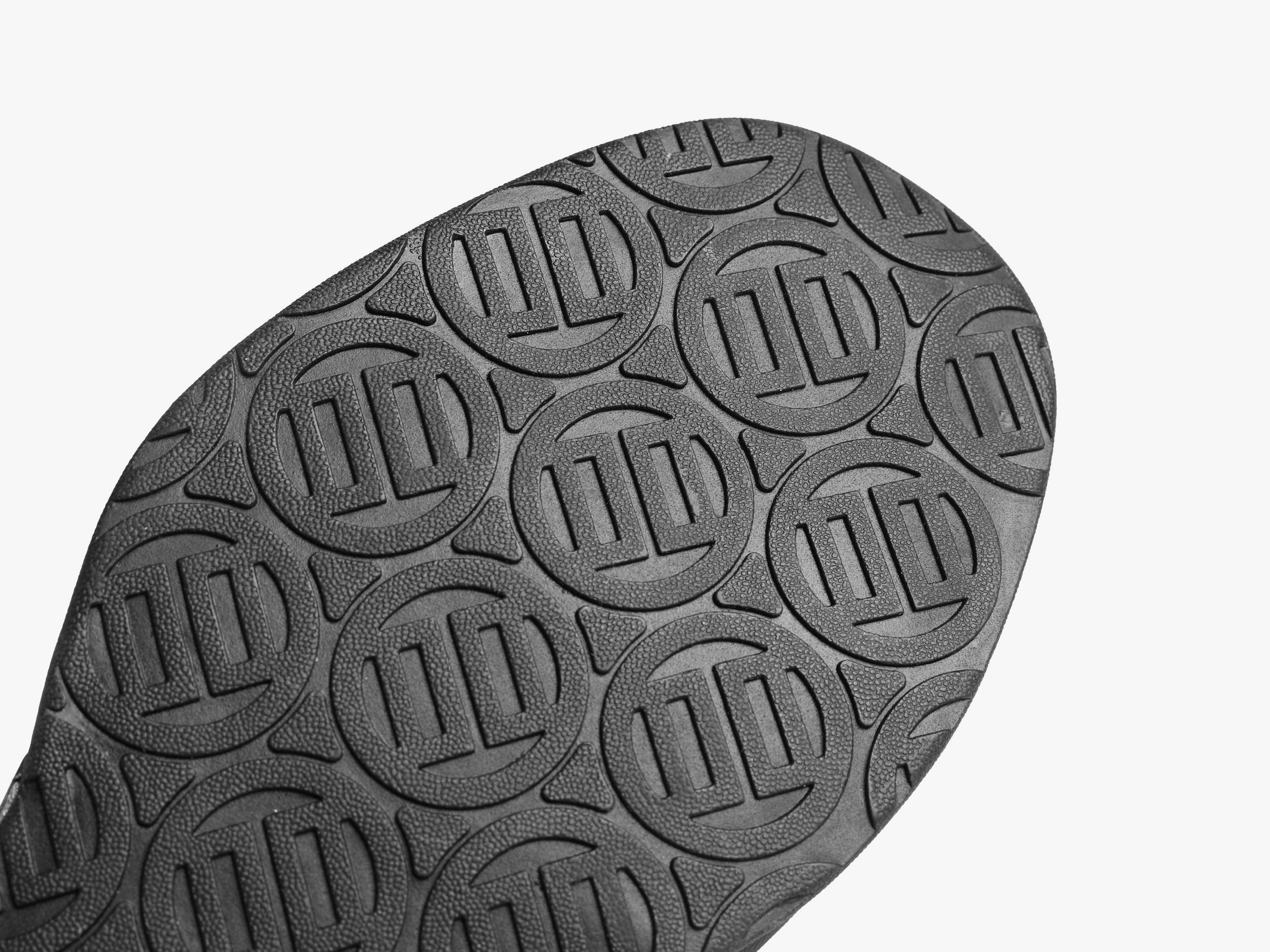 Black LUXIAOJUN PowerPro I Weightlifting Shoes(Black) for wholesale on Faire13