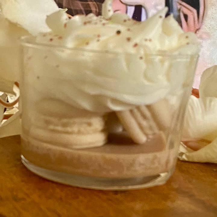 Les folies de Nicole – wholesale Prydnadsljus – Gourmetljus vaniljmakroner0