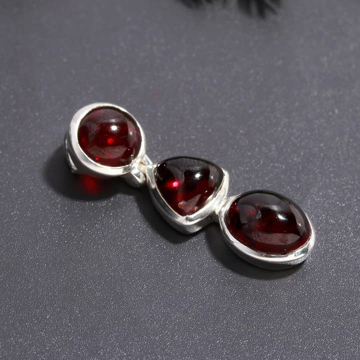 AG 925 JEWELLERY - Wholesale Individual Charm/Pendant - 925 Silver Triple Garnet Drop Pendant3