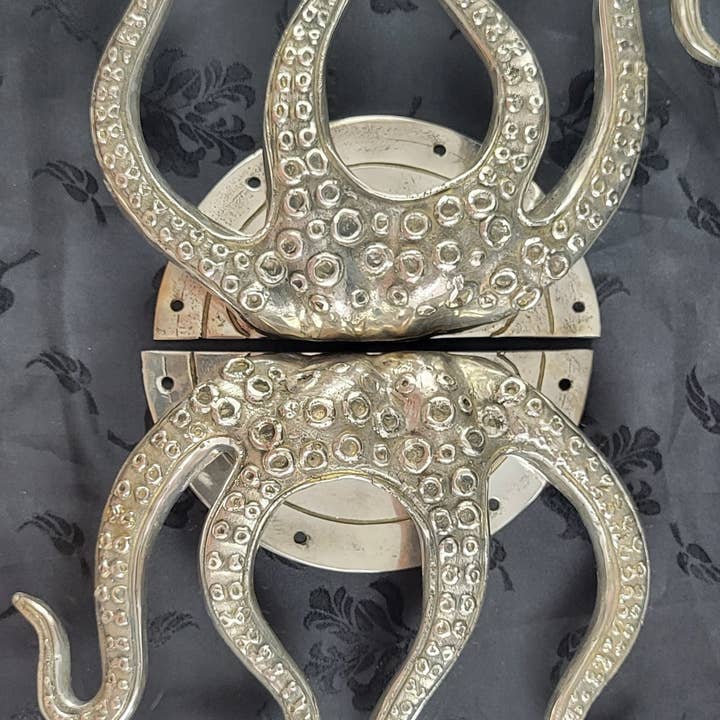 Ubud Glass – wholesale Knob/pull – Brass Octopus Door Handle – Solid Brass Entry Door Pull (Left or Right)7