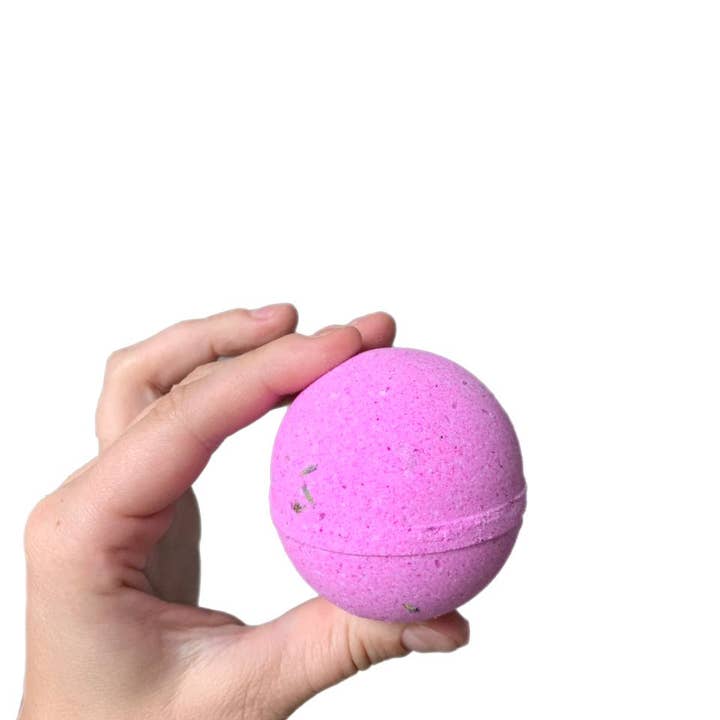 La Bomba - Wholesale Bath bomb/fizz - Lavender Bath Bomb1