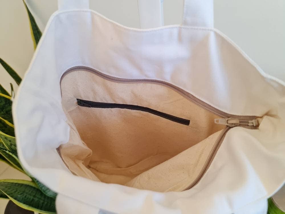 Quince Fables – Sacola - Mulher por atacado – Saco de Lona Preto Bordado com Margaridas ✅1