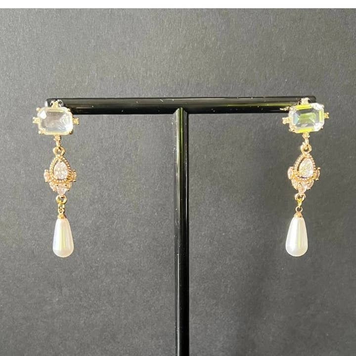 Pendientes Pearl Serenity para venta al por mayor de Wood + Feather Designs