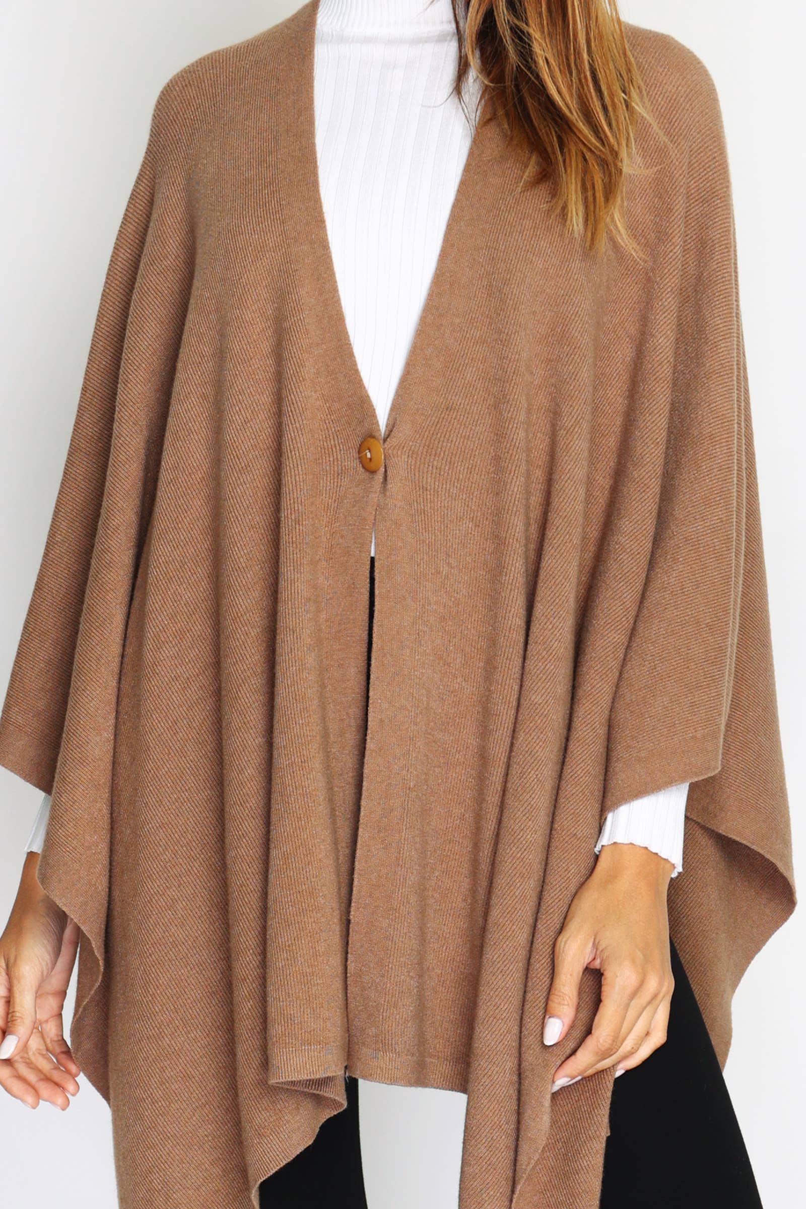 ORNELLA PARIS - Wholesale Poncho - Women's - Ponchos with one button LEL-G8757

5