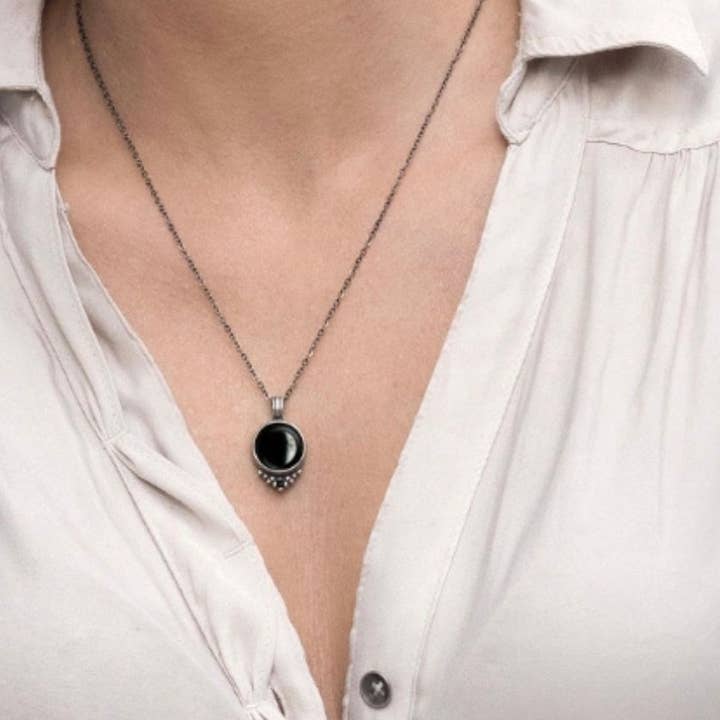 Klassieke Ketting - Een Openingsbestelling Collectie met Display voor wholesale door Moonlight by Moonglow Jewelry