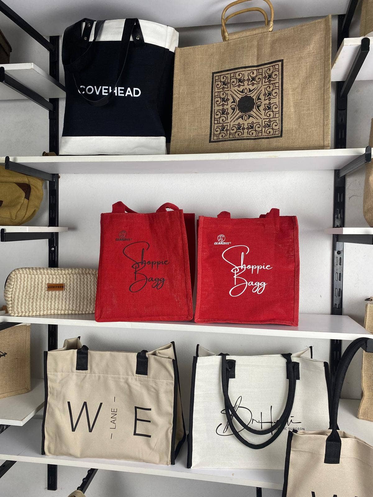 Avnit - Wholesale Tote Bag - Unisex - Free Customization SustainaBag Jute Tote1