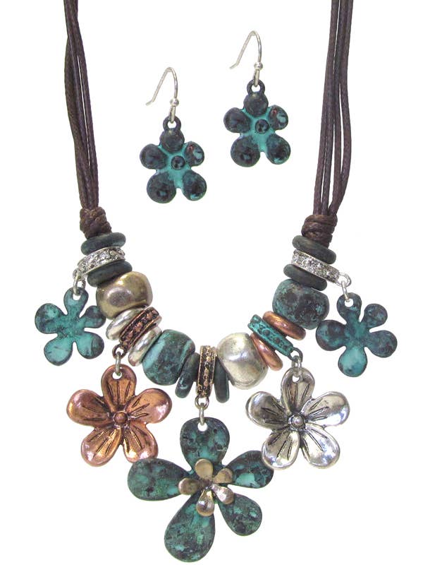 ( T665 ) BLOEMENBEDERF LINK KETTINGSET voor wholesale door Jewelry Max