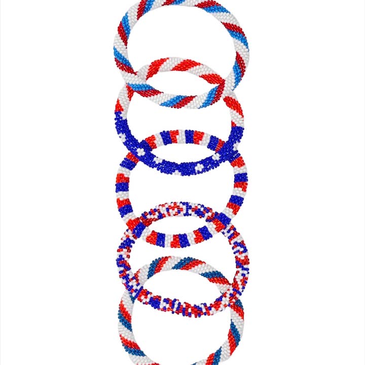 Noble Venture - Vente Bracelet de perles - Mission au Népal - Feux d'artifice2