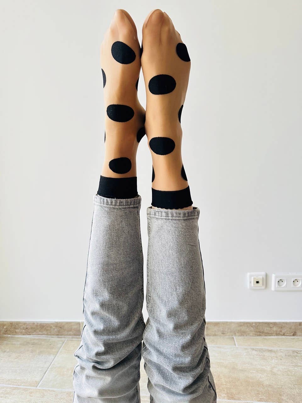 sockette - Wholesale Socks - Women's - Black XXL polka dot novelty sock Isabelle1