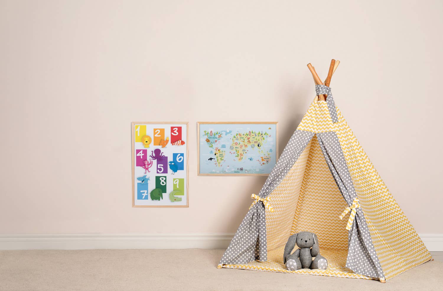 Bi-Joy - Wholesale Map - Magnetic Board - Zoo World Map with Pine Frame3