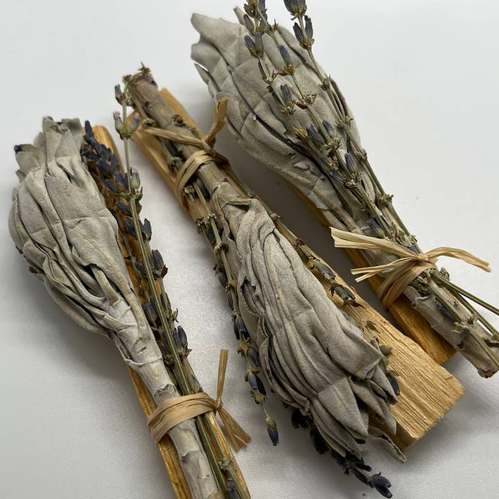 VIE - Wholesale Sage Bundle - Mini Smudge Cluster, White Sage with Palo Santo and Lavender0